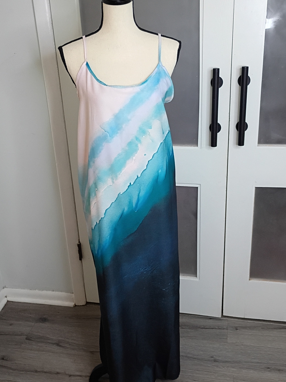 NWT Hailey Ocean Waves Printed Teal Ombre Maxi Slip Dress, Large